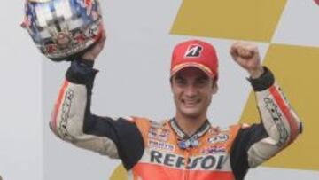 Dani Pedrosa tras ganar en el GP de Malasia.