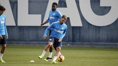 13/11/18 MALAGA  ENTRENAMIENTO 
  Haksabanovic y Ndiaye
 