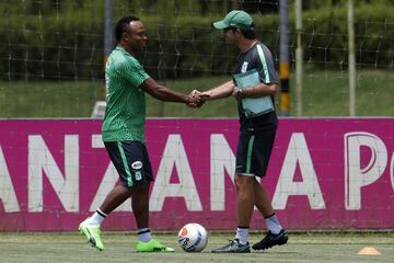 Camilo Zúñiga entrena con Atlético Nacional