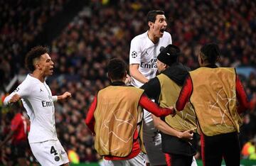 Ángel Di María celebrates Mbappé's goal at Old Trafford