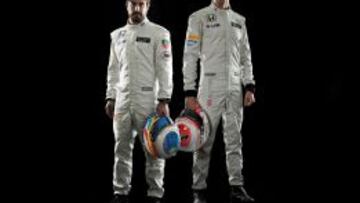 Alonso y Button, los dos pilotos de McLaren.