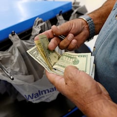 Walmart Jobs Available That Pay Up to $200,000 a Year: Requirements and How to Apply