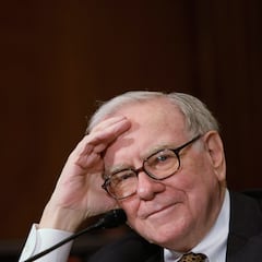 La insólita razón por la que Warren Buffett dejó de regalar 10.000 euros a su familia en Navidad: “Había un sobre…”