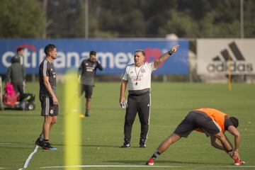 Gerardo Martino dirigió su primer entrenamiento con la Selección Mexicana, lo hizo en la concentración conformada por jugadores de la Liga MX en el CAR.