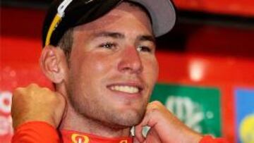 Hutarovich dio la sorpresa en el primer sprint y Cavendish sigue líder