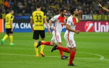 Imágenes de la primera vez de Falcao en Signal Iduna Park y la segunda en Alemania, en competencias europeas.