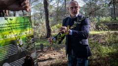 Luis de la Fuente, durante su participación en la replantación de 8.000 árboles para la reforestación de Doñana.