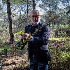 De la Fuente apoya a Xavi: “En el Barcelona lo ha hecho extraordinario”