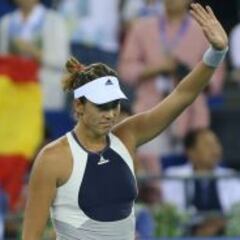 Muguruza vence al dolor, a Kerber y entra en el top-5