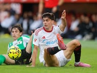 Juanlu, ante Valentín Gómez.