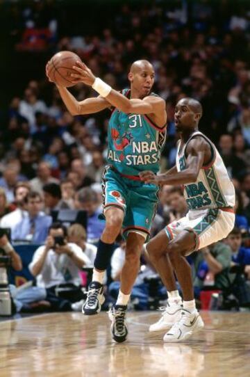 En el All Star Game del 96 celebrado en San Antonio junto a Gary Payton. Disputó un total de 5 partidos de las estrellas.
