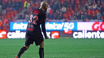 Carlos Gonzalez celebrates his goal 2-1 of Tijuana during the 17th round match between Tijuana and Puebla as part of the Liga BBVA MX, Torneo Apertura 2024 at Caliente Stadium on November 10, 2024 in Tijuana, Baja California, Mexico.