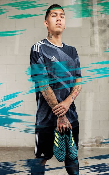 Adidas presume el modelo X17 de la colección Ocean Storm