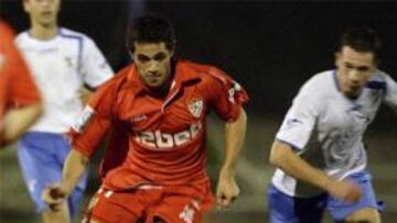 El Sevilla goleó en partido benéfico a un equipo de Regional