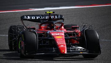 Carlos Sainz con su nuevo Ferrari SF-23.