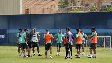 Entrenamiento del M¨¢laga del 7 de septiembre,.