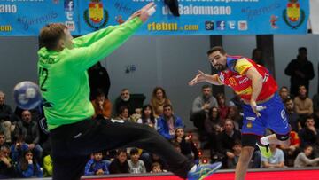 Los Hispanos lucen fondo de armario ante Bielorrusia