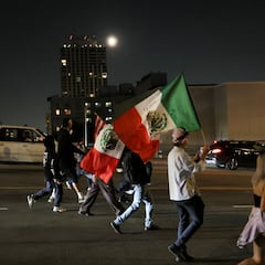 Bonos de $1,000 y perdón de multas para inmigrantes indocumentados que cumplan estas condiciones