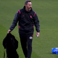 El Espanyol aparca los canelones para disfrutar de las uvas