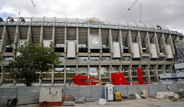 Poco a poco el 'nuevo' Santiago Bernabéu va cogiendo forma. Las obras de remodelación del estadio del conjunto blanco continúan un ritmo imparable. 