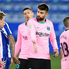 Tensa discusión entre Piqué y Hernández Hernández en el túnel del vestuario