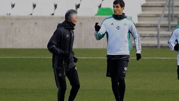 Tosca, Pardo y Mandi, en la lista del Betis ante el Barcelona