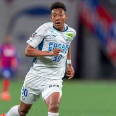 El Valencia incorpora al delantero japonés Wadi Suzuki