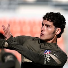 Sin João ni Suárez y con Camello