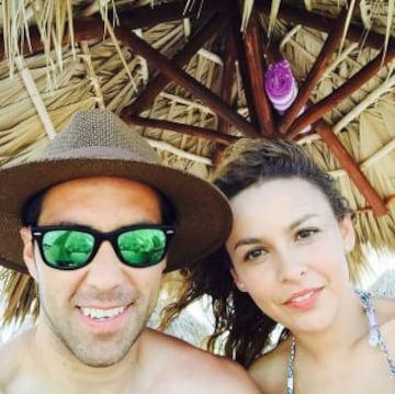 Bravo ha subido fotos junto a su señora en el caribe.