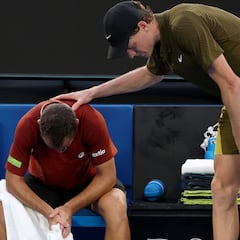 Sinner pasa por derribo y retirada de Gaston