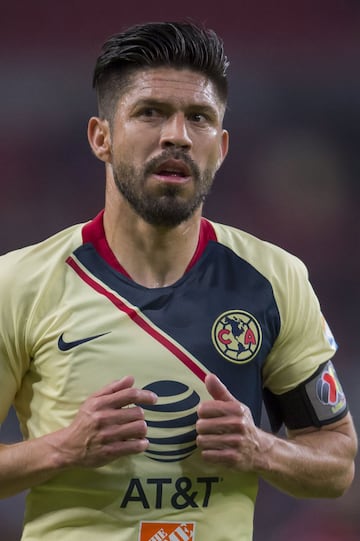 Después de estar cinco años con la institución azulcrema y ganar dos Concachampions y dos Ligas, Oribe Peralta firmó con el archirrival para reforzarlos de cara al Apertura 2019. 