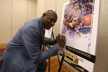 ?Qu谷 fue de Spencer Haywood? El all star de los Lakers que contrat車 a la mafia para matar a su entrenador
