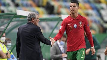 Fernando Santos: "Cristiano est¨¢ bien y s¨®lo dice que quiere jugar"