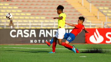 El equipo de Hernán Caputto derrotó por la cuenta mínima a Ecuador en el primer duelo del hexagonal. Alexander Aravena anotó el gol.