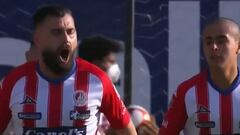 La volea de primera de un ex U. de Chile en México que dejó parado al arquero