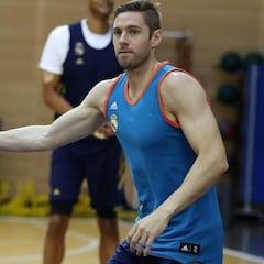 Causeur: “Ganar al Efes sería una referencia, valdría doble”