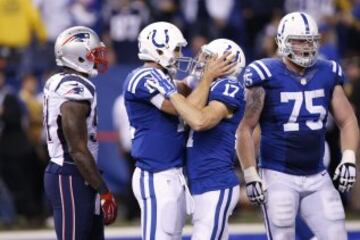 El último cuarto comenzó con el segundo touchdown de LeGarrette Blount, que daba una ventaja cómoda a su equipo (34 a 21). Los Colts no acertaron a remontar, aunque redujeron la diferencia con un touchdown de pase de Luck a Whalen a falta de 1:26. El extra point fue bloqueado, lo que dejó el definitivo 34 a 27 en el marcador.