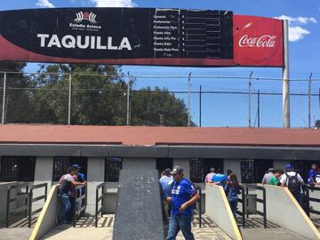 El Estadio Azteca se pintó de celeste en el regreso de Cruz Azul