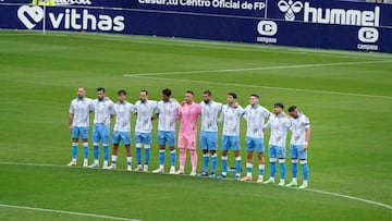 Alineación del Málaga CF ante el Linares.