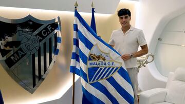 Oficial: Julen Lobete firma por el Málaga hasta 2027