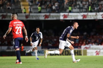 Rayados aseguró su pase a la liguilla al vencer por la mínima al Veracruz que está más hundido que un socavón en Reforma. Los Escualos descendieron jornadas atrás, les quitaron sus únicos cuatro puntos de habían ganado por no pagar una multa, no se ve por donde se puedan levantar. La Pandilla por el otro lado afinan sus piezas para la final regia en Concachampions.