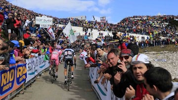 Imagen de la ascensión al Monte Zoncolan en el Giro de Italia 2014, con Nairo Quintana luciendo la maglia rosa de líder.