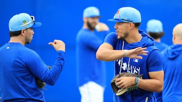 Feb 11, 2026; Dunedin, FL, USA; Toronto Blue Jays pitcher Jose Berrios (17) works out for spring training practice at Blue Jays Player Development Complex. Mandatory Credit: Kim Klement Neitzel-Imagn Images
