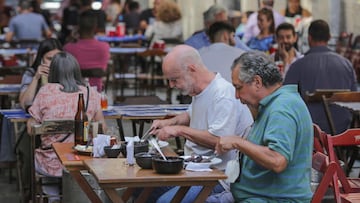 Un estudio determina que la comida sabe mejor si la vemos antes de olerla