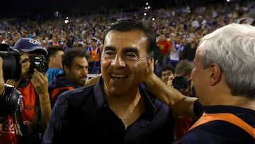 Gustavo Quinteros se fue de Argentina, tiene nuevo club y va a dirigir a un jugador de la Roja