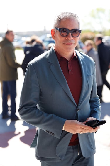 Boris Izaguirre en el Tanatorio Parcesa La Paz de Tres Cantos, para dar el último adiós a Gemma Cuervo.