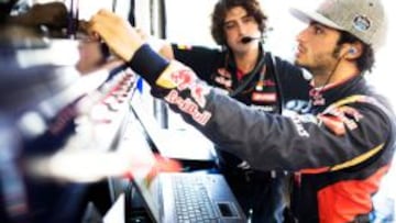 Un sábado complicado para Carlos Sainz.