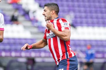 Luis Suarez of Atletico de Madrid celebrates a goal during La Liga football match between Real Valladolid and Atletico de Madrid at Jose Zorrilla stadium on May 21, 2021 in Valladolid, Spain