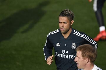 Entrenamiento del Real Madrid antes de viajar a Huesca