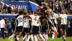 El equipo germano se clasificó para las semifinales de la Eurocopa.